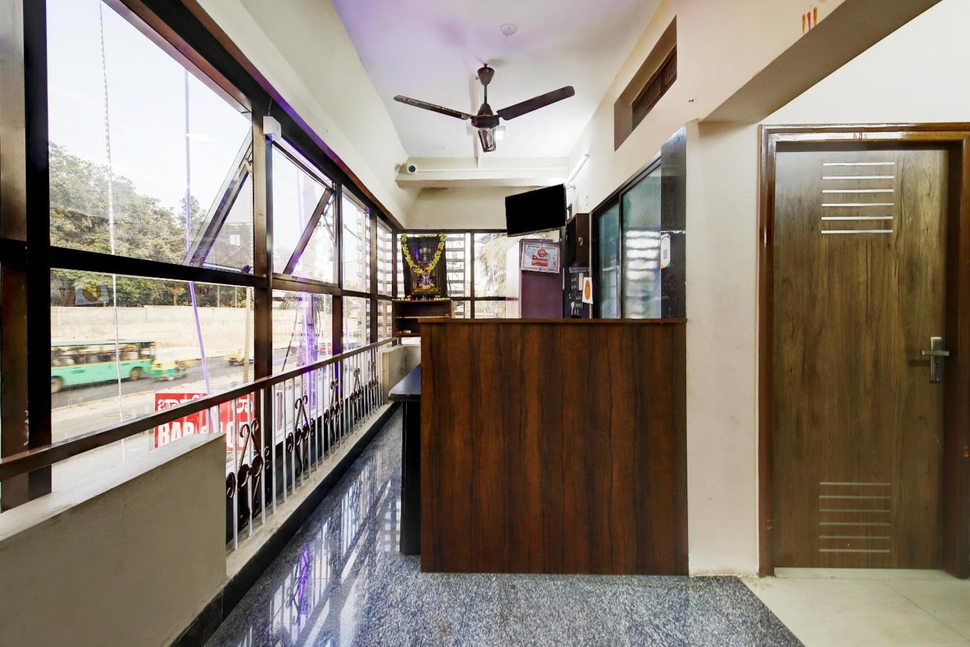 Spot On 73621 Srinivasa Boarding And Lodging Jalahalli Экстерьер фото